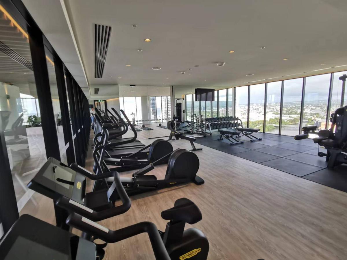2 Bedroom Luxurious Family Apartment Next To Pacific Fair - Broadbeach Gold Coast Gc22 ภายนอก รูปภาพ