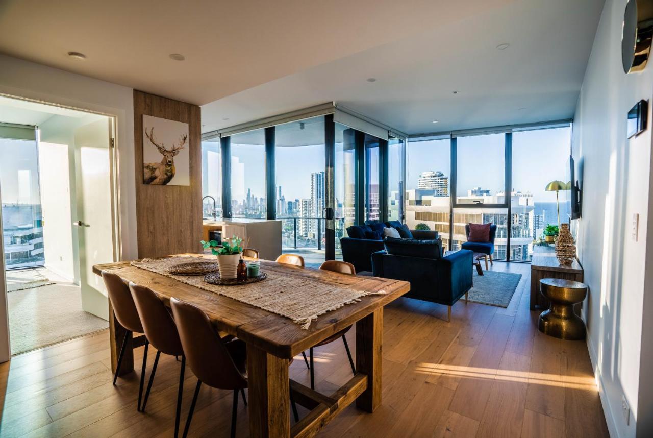 2 Bedroom Luxurious Family Apartment Next To Pacific Fair - Broadbeach Gold Coast Gc22 ภายนอก รูปภาพ